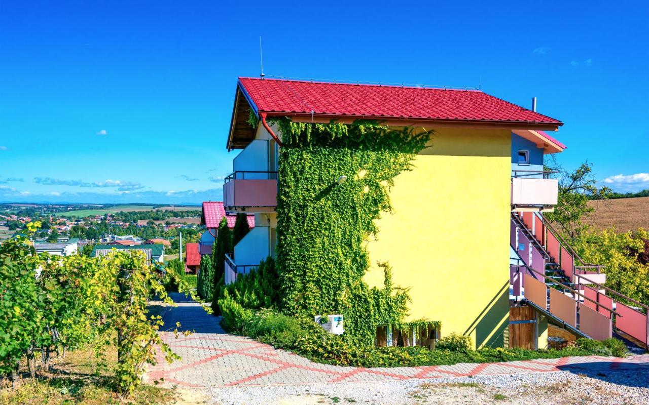 Penzion Quatro IV 600M Od Kupaliska Podhajska Exterior photo